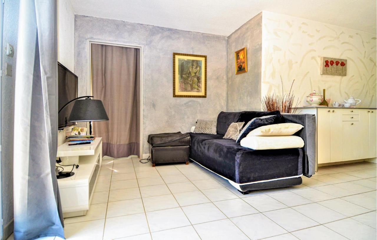 Lovely Apartment In Orange With Kitchen Bagian luar foto