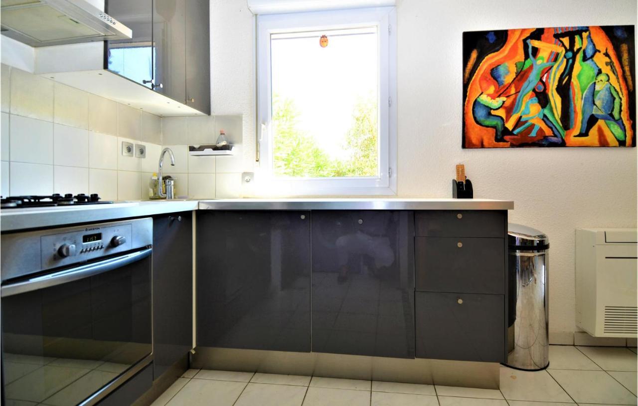 Lovely Apartment In Orange With Kitchen Bagian luar foto